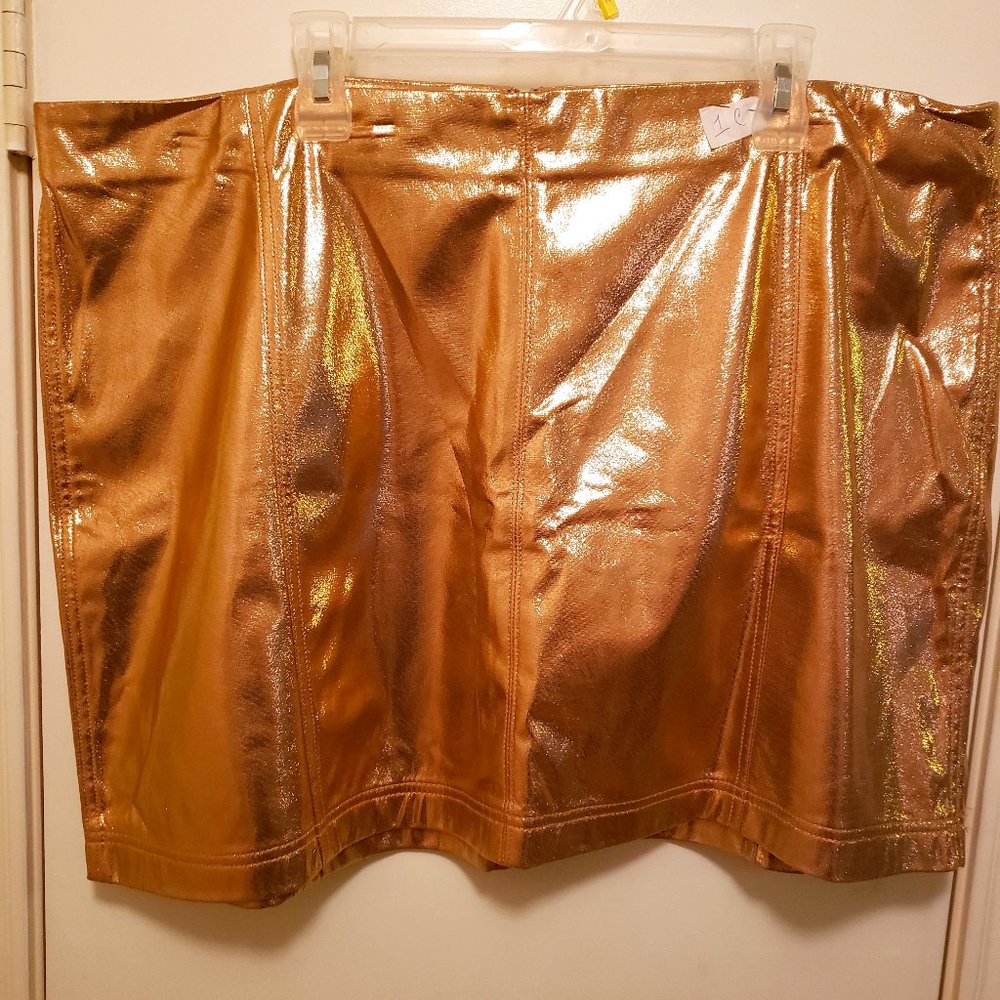 Rose gold Wild Fable mini skirt
